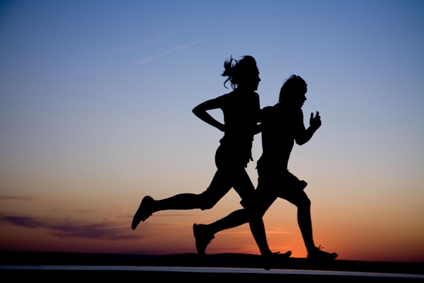 Runners doing strength training to reducing injury risk